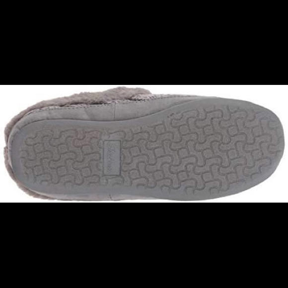 Comfortable Skecher Cali shoes - Picture 4 of 4